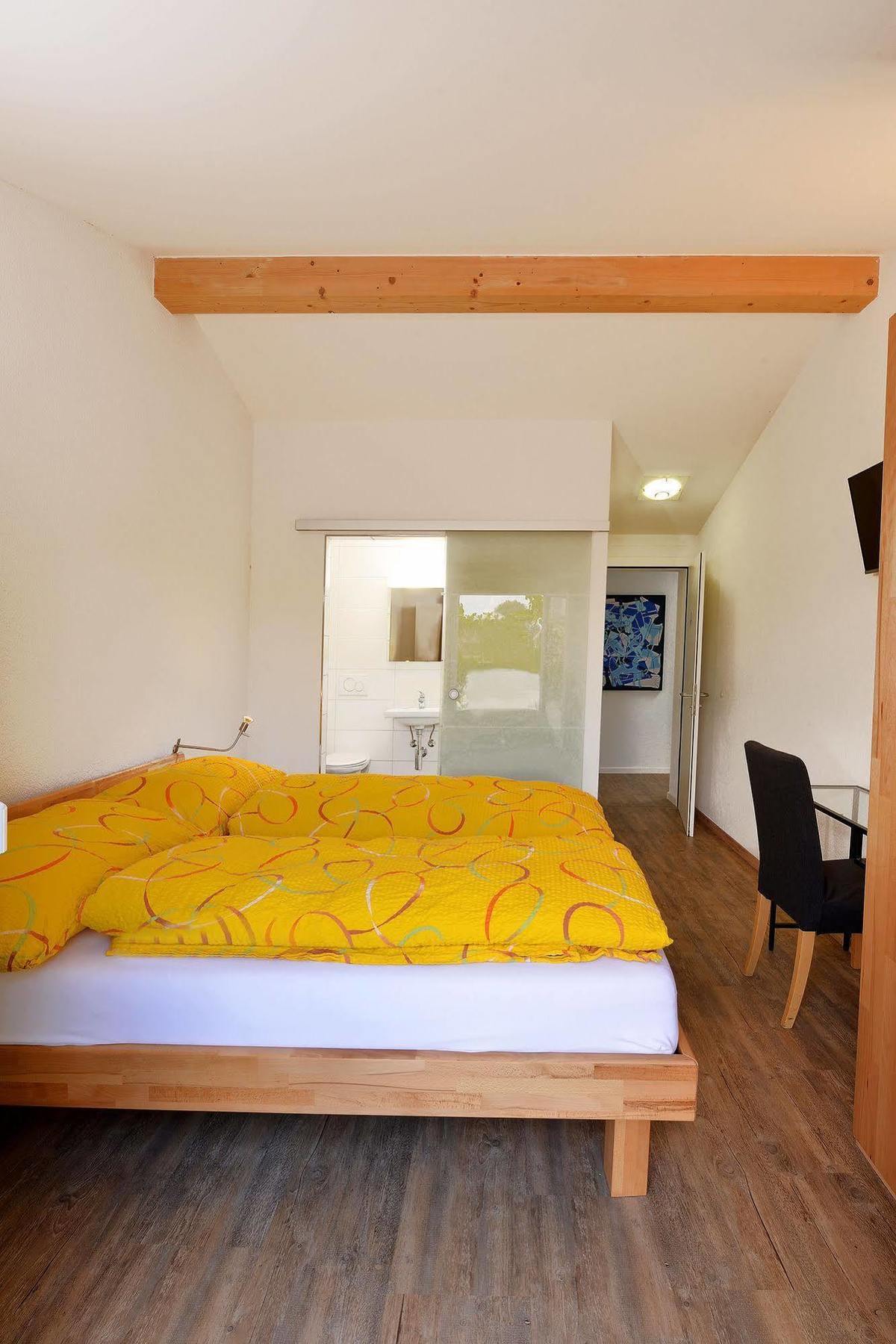 Sugiez Hotel De La Gare מראה חיצוני תמונה